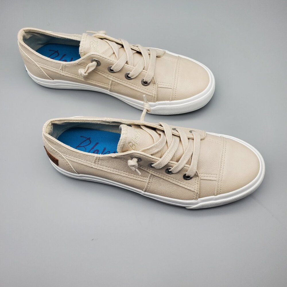 Blowfish Women’s Cream Sneakers Size 8.5 Slip-On Lace Casual Shoes New No Box